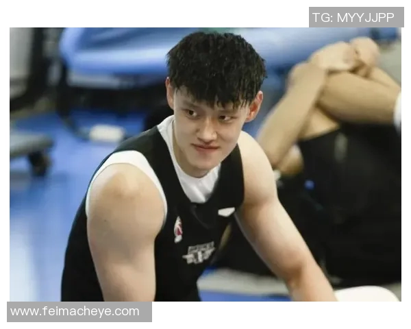 周琦贡献15分6篮板陈盈骏豪取23分曾凡博因伤退场北京队遭遇失利